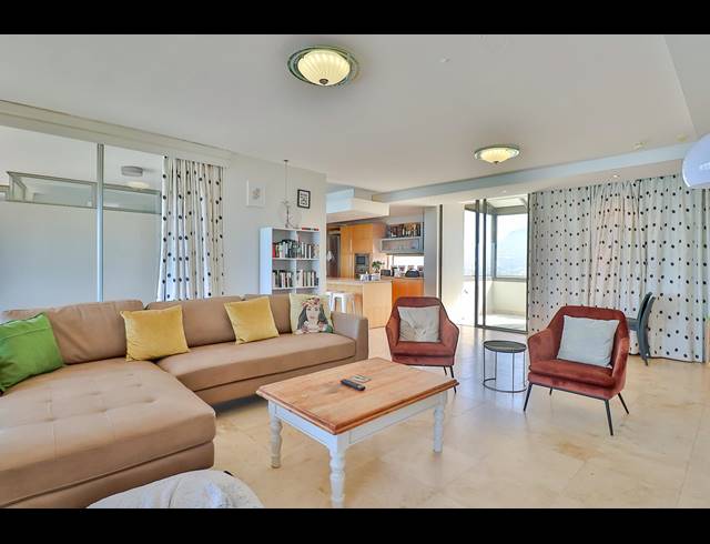 4 BEDROOM APARTMENT FOR SALE IN STRAND NORTH